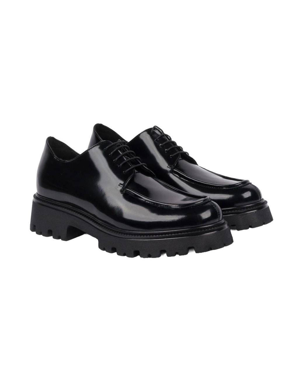 SCARPA STRINGATA NERA