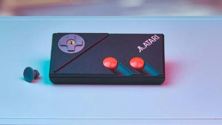 Atari Retro Games Gamepad Wireless Cx78+ Compatibile con 2600 e 7800