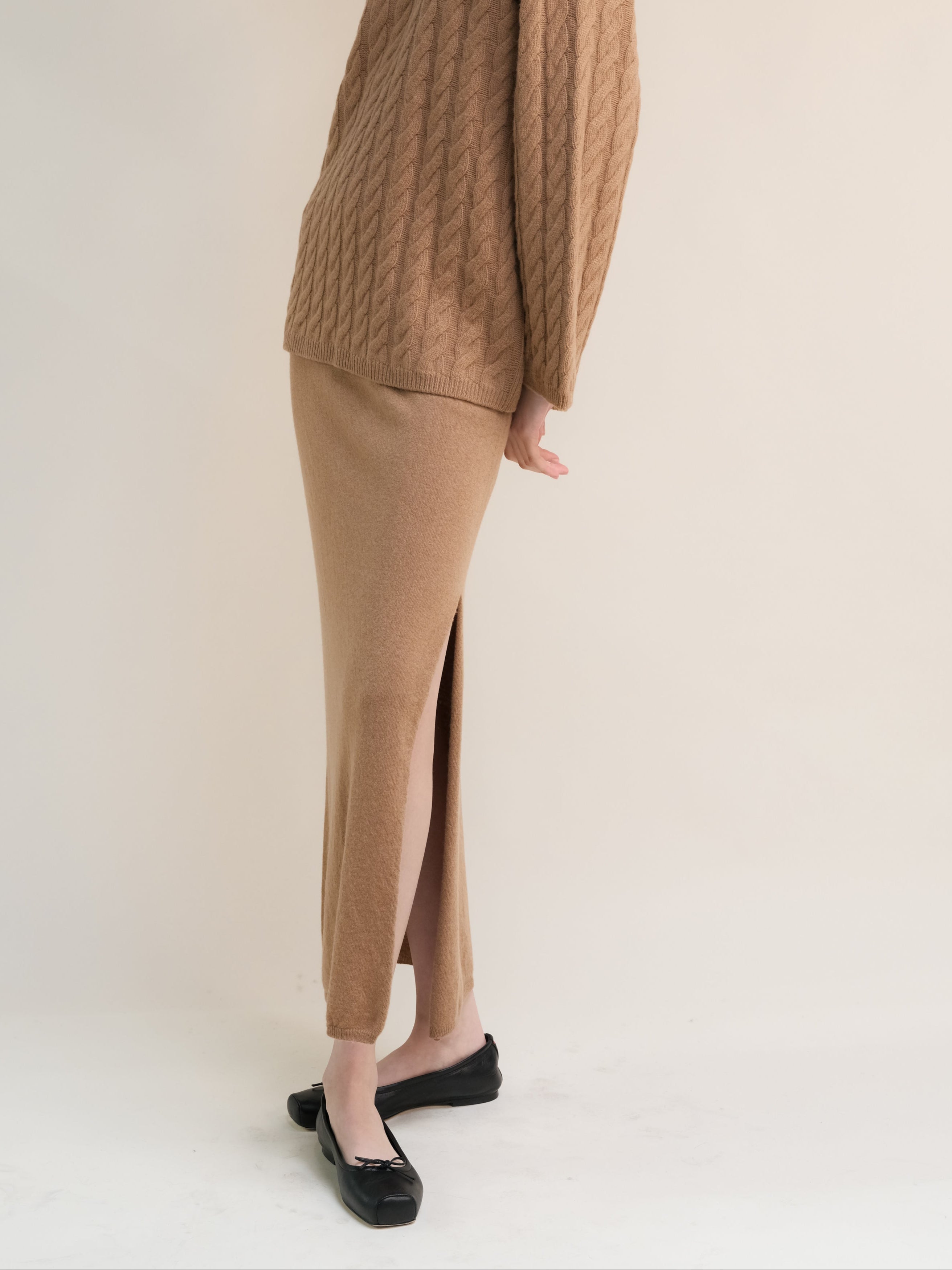 Cashmere Mix High-Waist Long Skirt With Side Slit (3D-Knit)