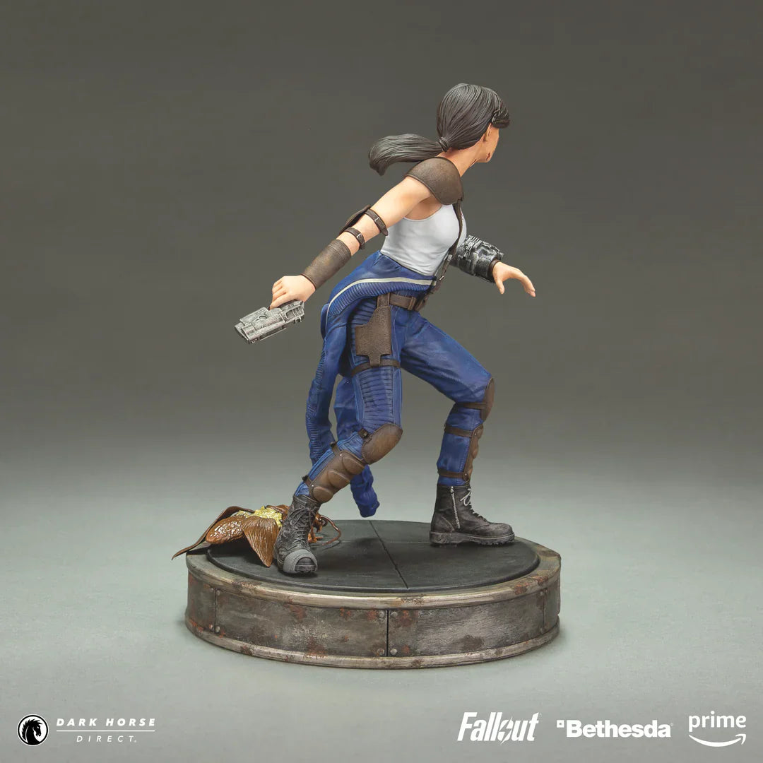 Dark Horse Deluxe: Fallout (Bethesda) Lucy Figure Action Figure Statua 20cm