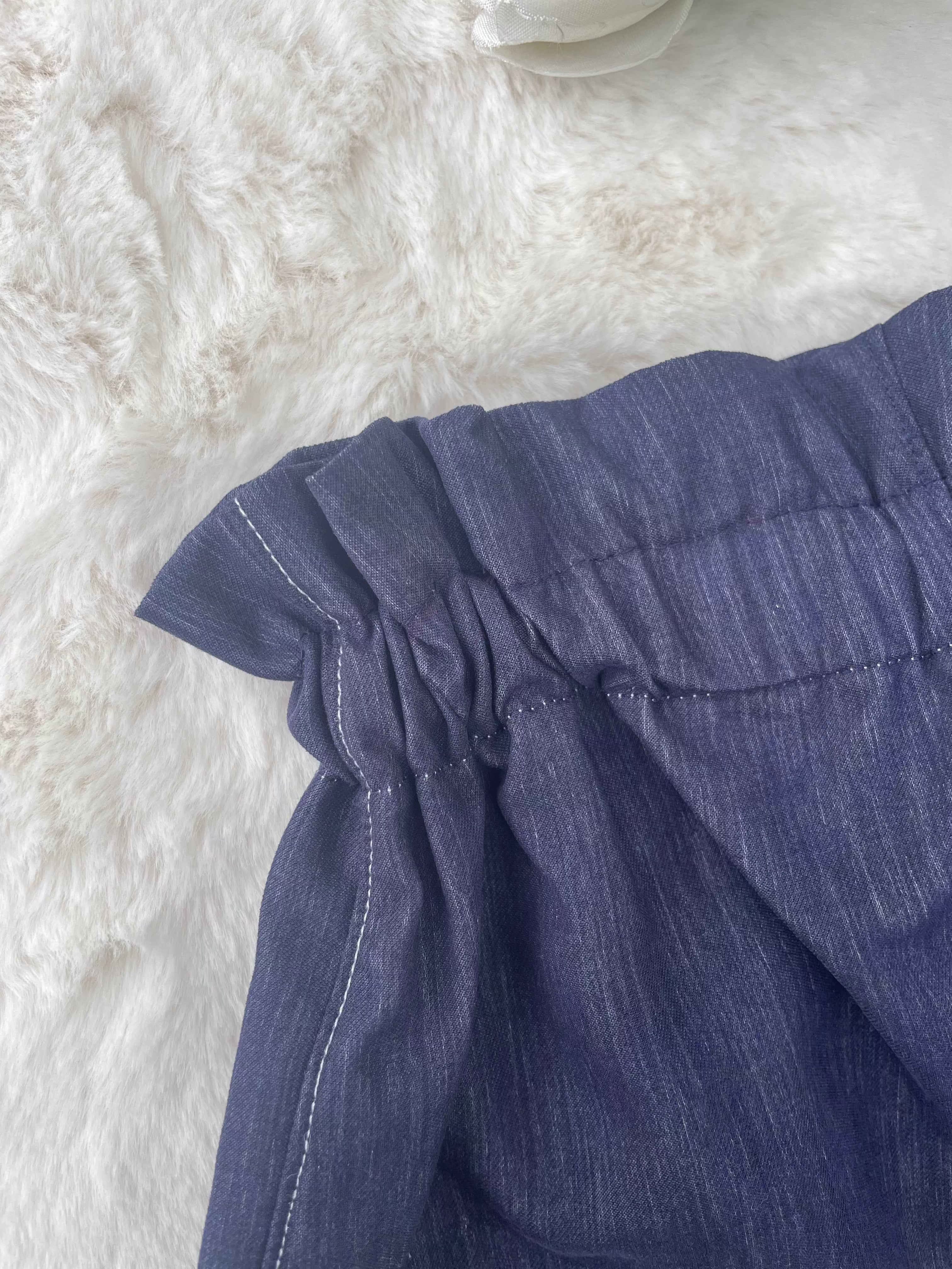 Jeans ricamati per neonata