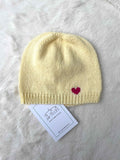 Cappellino Love neonato in cotone con cuore ricamato