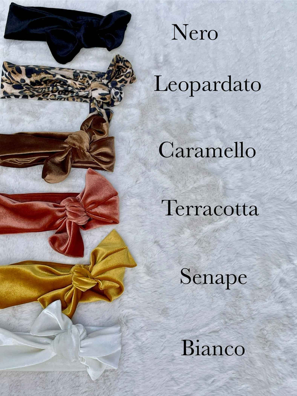Turbantino in velluto baby con nome ricamato
