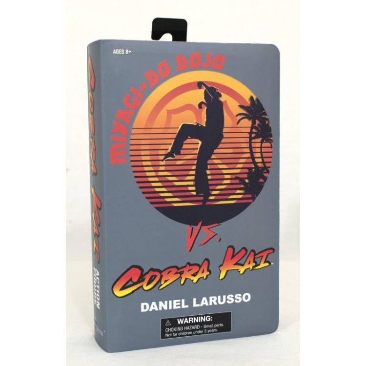 DIAMOND TOYS COBRA KAI : DANIEL LARUSSO VHS LIMITED EDITION ACTION FIGURE 16 CM