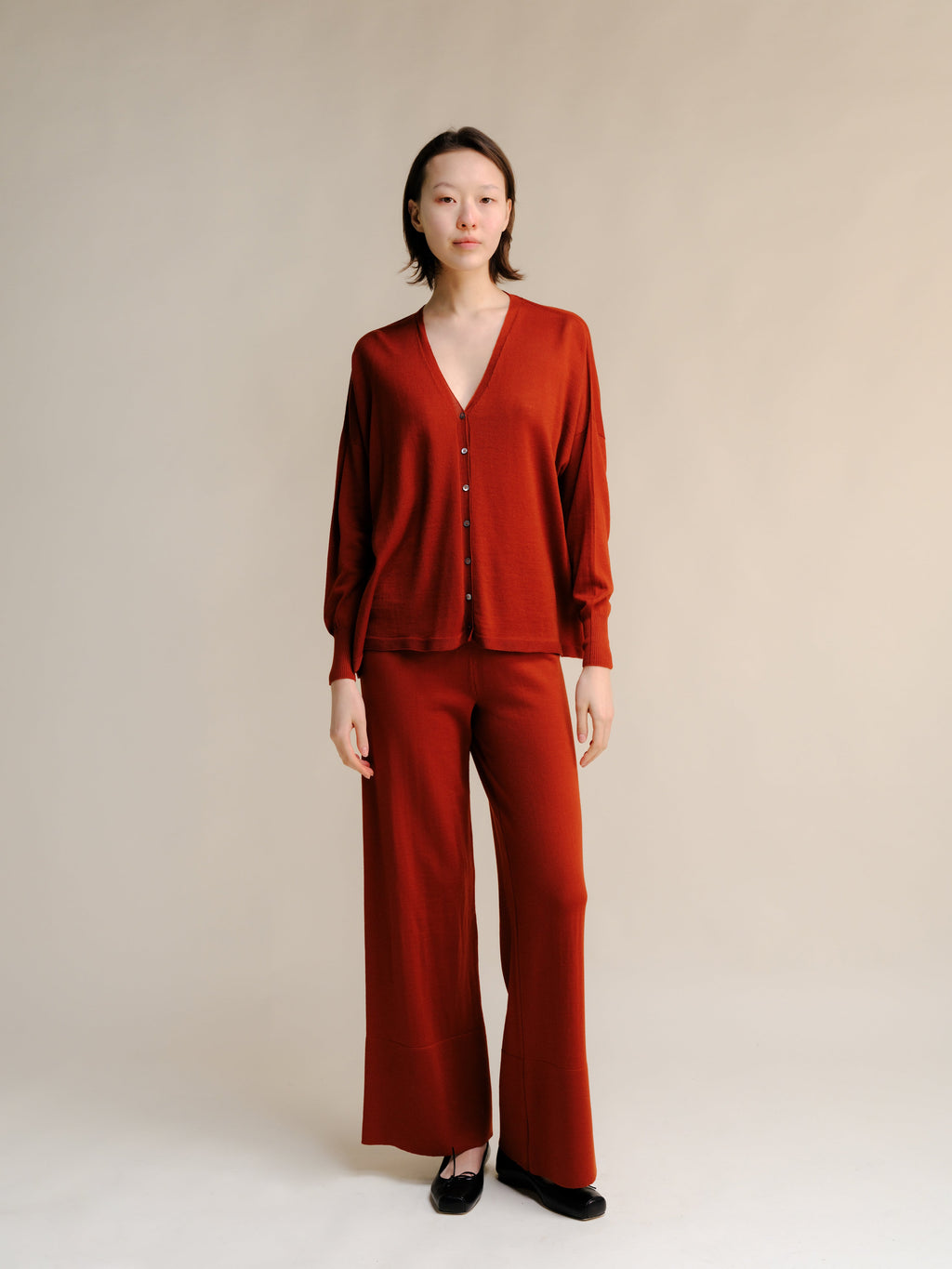 Extra Fine Merino Wool Oversized V-Neck Cardigan (3D-Knit)