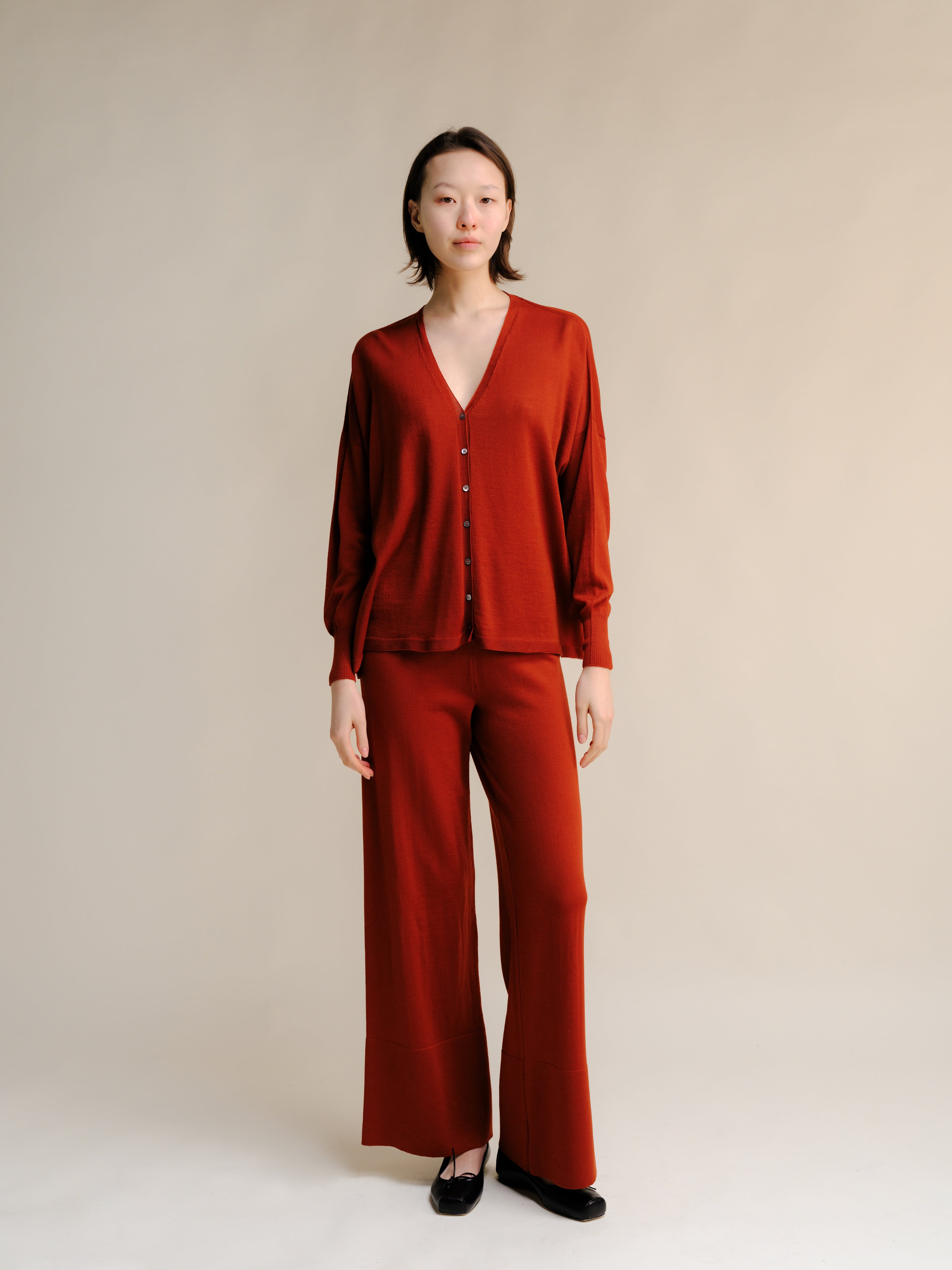 Extra Fine Merino Wool Oversized V-Neck Cardigan (3D-Knit)