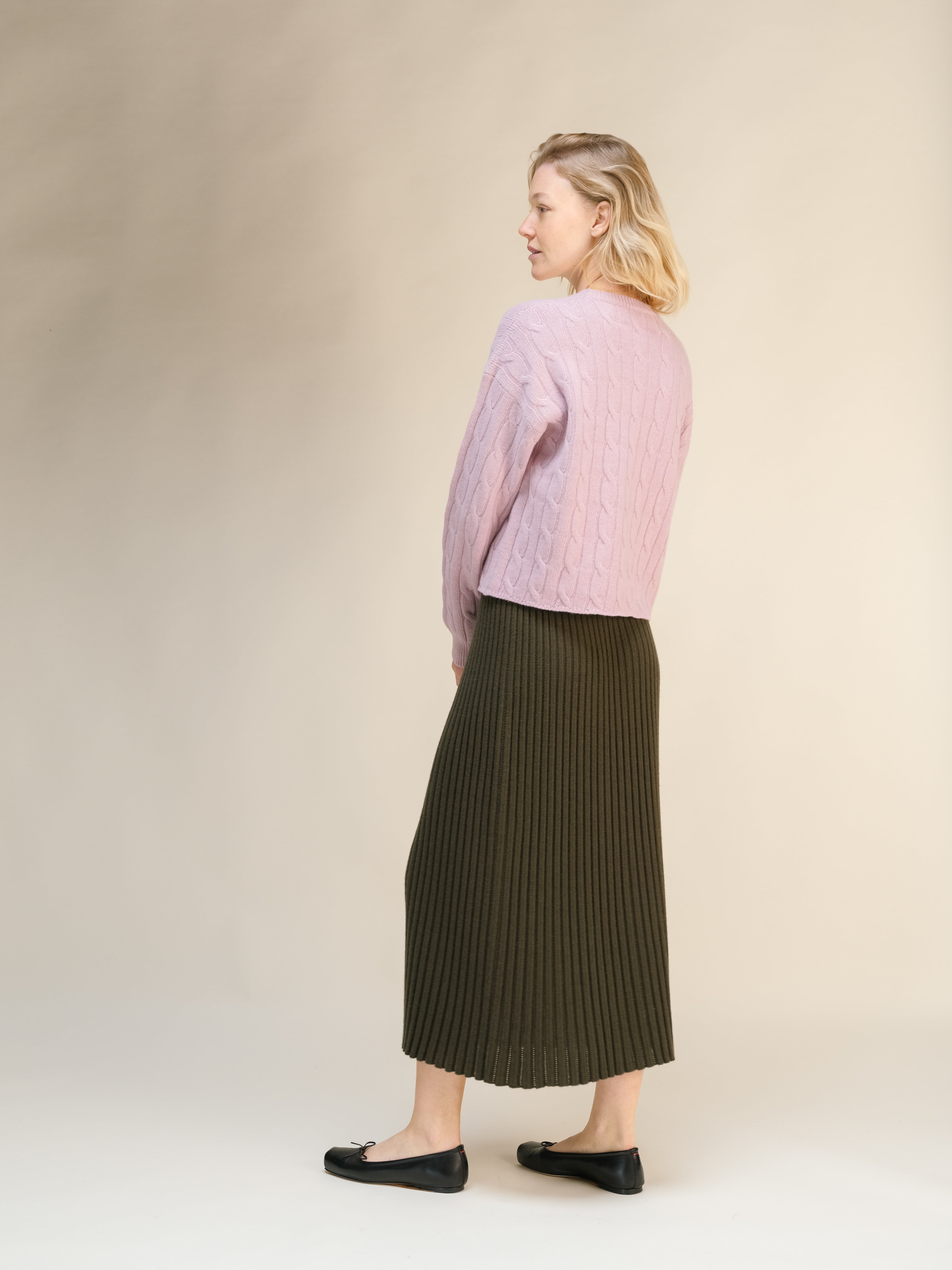 Cashmere Mix Cropped Cable Crewneck Sweater