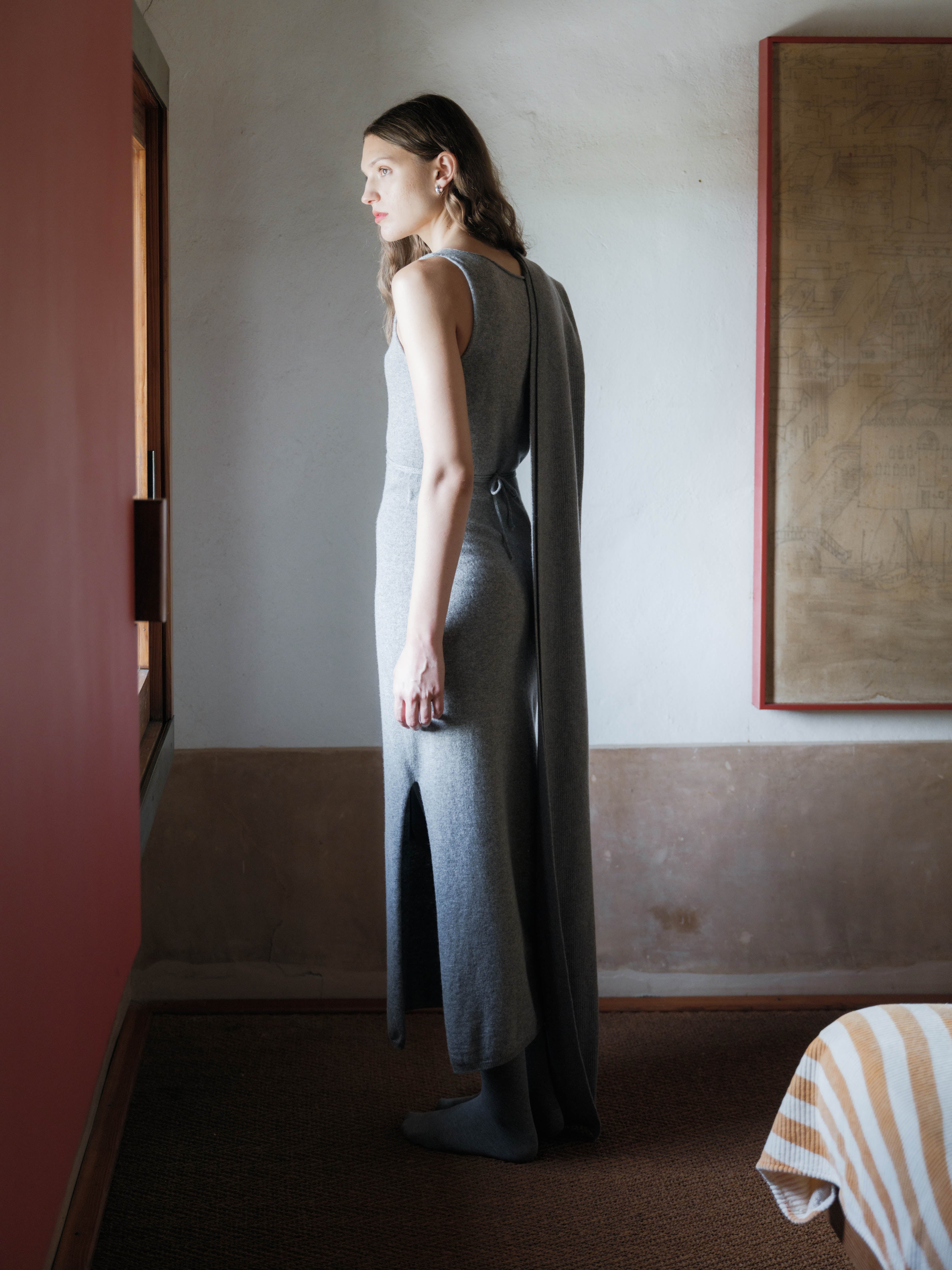 Cashmere Mix Boat Neck Sleeveless Dress (3D-Knit)