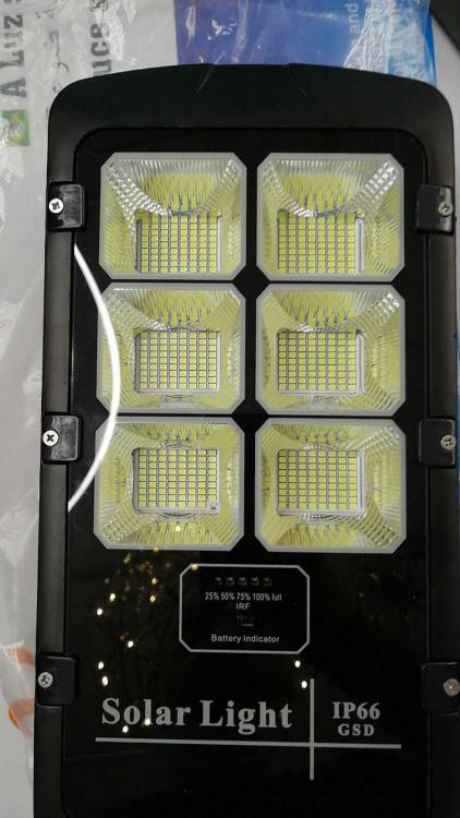 Lampione Led + Pannello Con Solare Staffa E Telecomando 400W Ip66 Faro Stradale