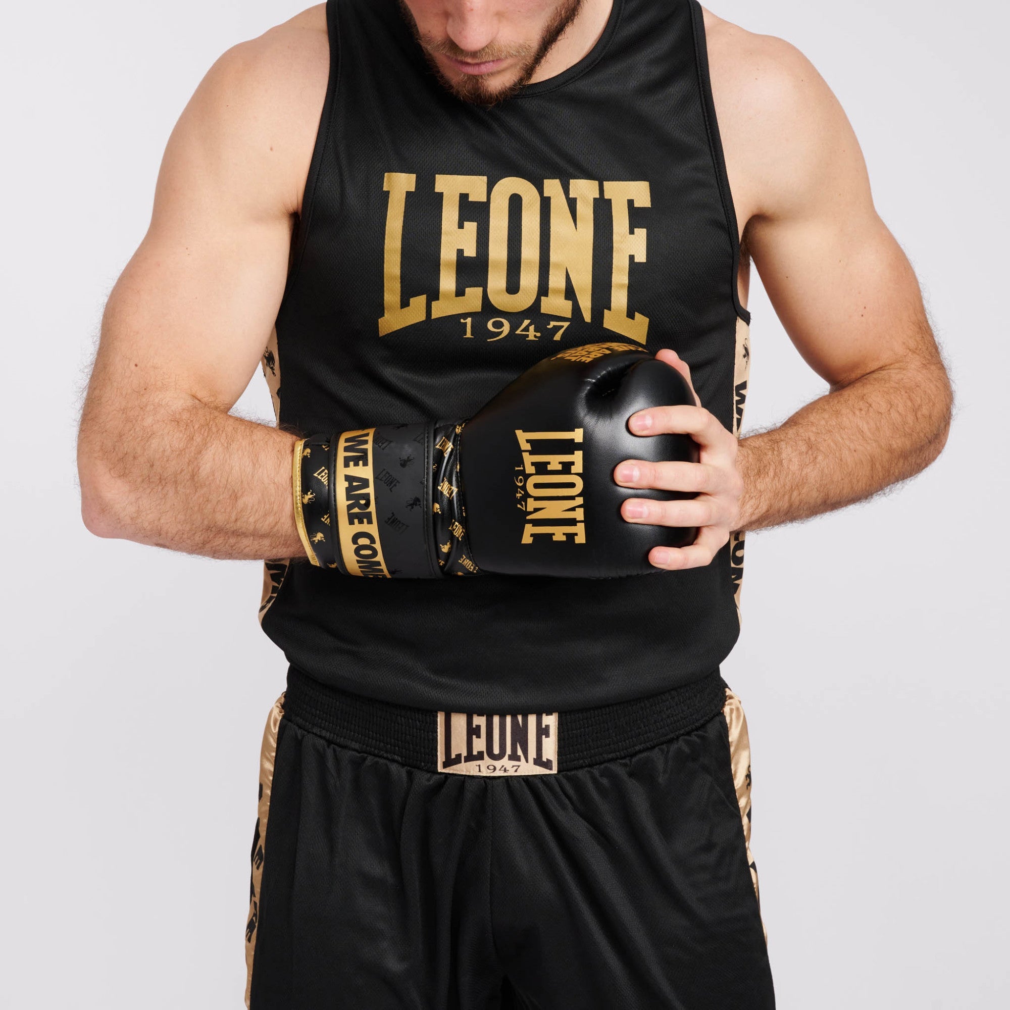 Leone Canotta Boxe DNA Uomo AB228 Nero Oro Logo Dorato